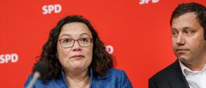 Die SPD-Vorsitzende Andrea Nahles mit ihrem Generalsekretär Lars Klingbeil in Berlin. Foto: Carsten Koall/dpa 