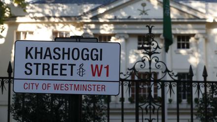 Protest: Amnesty International hat die Straße vor dem saudischen Konsulat in London "umbenannt".