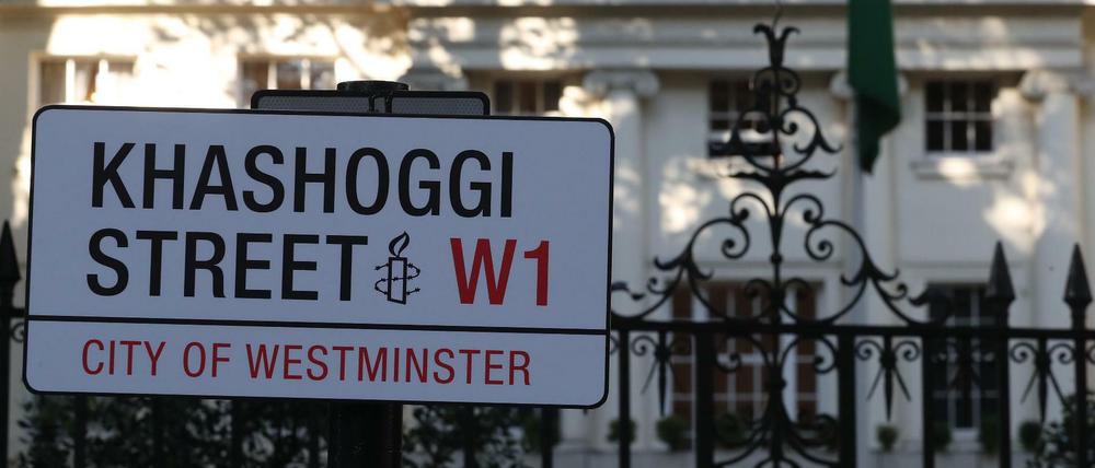 Protest: Amnesty International hat die Straße vor dem saudischen Konsulat in London "umbenannt".