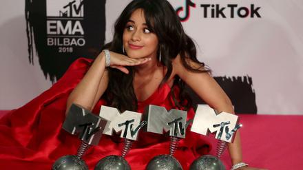 Camila Cabello mit ihren MTV Europe Music Awards.