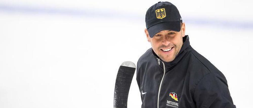 Gut drauf. Marco Sturm wollte auch als Trainer immer in die NHL, jetzt geht sein Traum in Erfüllung.
