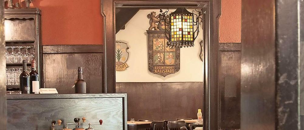 Blick in die Kurpfalz-Weinstuben in Charlottenburg.