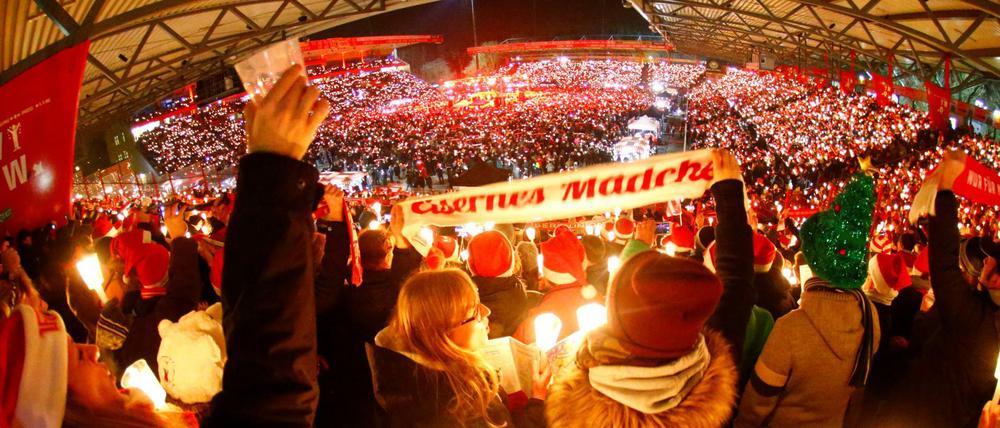Das Weihnachtssingen im Stadion An der Alten Försterei ist längst Kult.