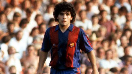 Rank und schlank. Diego Maradona 1982 im Trikot des FC Barcelona.