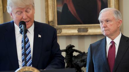 Donald Trump drängte seinen Justizminister Jeff Sessions nach den Midterms 2018 zum Rücktritt