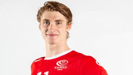 Linus Weber gehört zu den Erfolgsgeschichten des VC Olympia - die BR Volleys haben jedenfalls schon ein Auge auf ihn geworfen.