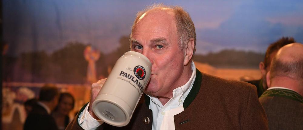Prost, Uli Hoeneß ist rhetorischer Rekordmeister unter den Präsidenten der Bundesliga.