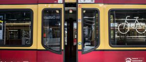Einsteigen oder nicht? Für Berliner ohne Ticket jedes Mal aufs neue ein Risiko.