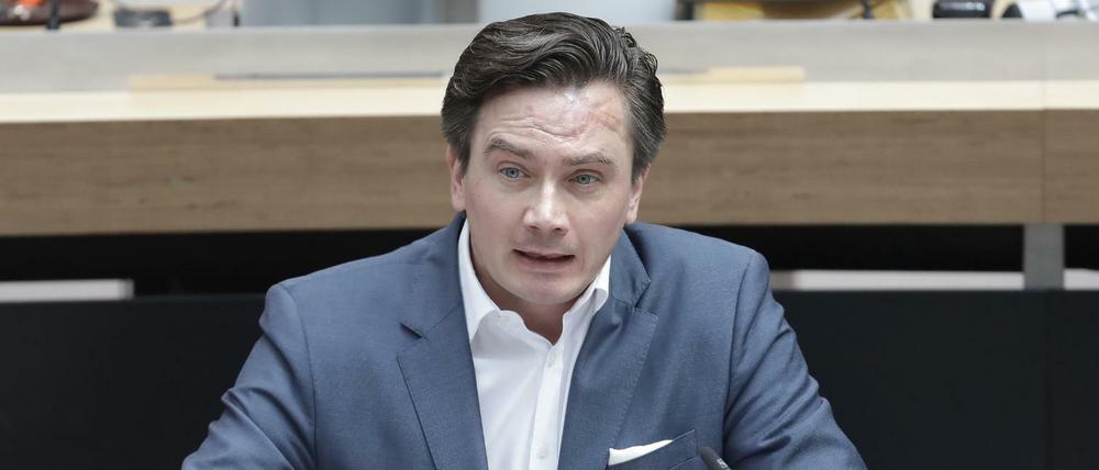 Der Abgeordnete Marcel Luthe (FDP) bei der Sitzung des Berliner Abgeordnetenhauses.