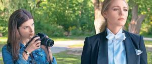 So unterschiedlich wie Tag und Nacht. Anna Kendrick (l.) als Stephanie und Blake Lively als Emily.