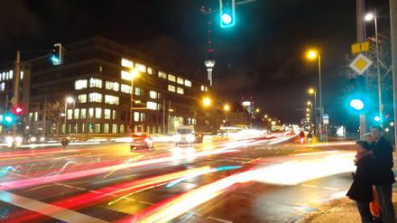Die längste Grünphase im Straßenverkehr haben Kraftfahrer. Die Lobby der Radfahrer und Fußgänger will das ändern.