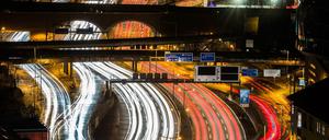 Stadtautobahn A100. Die Kosten für den 16. Bauabschnitt bis Treptower Park belaufen sich auf knapp 500 Millionen Euro.