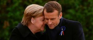 Angela Merkel und Emmanuel Macron am Samstag in Compiegne.
