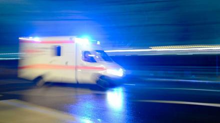 Rettungsdienst im Einsatz (Symbolbild). 