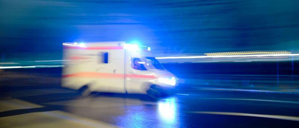 Rettungsdienst im Einsatz (Symbolbild). 
