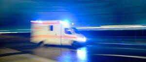 Rettungsdienst im Einsatz (Symbolbild). 