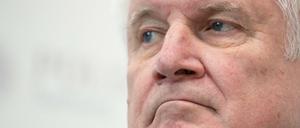 Horst Seehofer hat am Montag angekündigt, 2019 als CSU-Parteivorsitzender abzutreten. Bundesinnenminister möchte er bleiben.