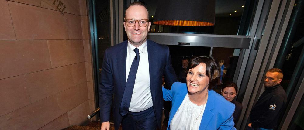 Jens Spahn bei der Klausurtagung mit der stellvertretende Kreisvorsitzende der CDU Borken, Martina Schrage