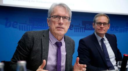 Finanzsenator Matthias Kollatz und Regierender Bürgermeister Michael Mueller im Roten Rathaus in Berlin.