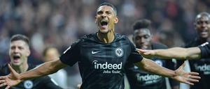 Befreiungsschlag: Frankfurts Torschütze Sebastien Haller jubelt über das Tor zum 3:0. 