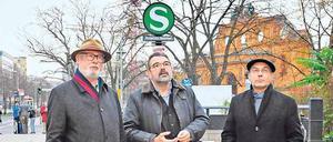Florian Mausbach (v.l.) zusammen mit Dieter Bingen, dem Direktor des Deutschen Polen-Instituts Darmstadt sowie dem Direktor der „Topographie des Terrors“, Andreas Nachama, am Anhalter Bahnhof.