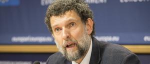 Osman Kavala sitzt ohne Anklage in Untersuchungshaft. 
