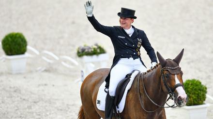 Hoch zu Ross. Die deutsche Dressurreiterin Isabell Werth auf dem Pferd Bella Rose winkt bald auch im Ländle.