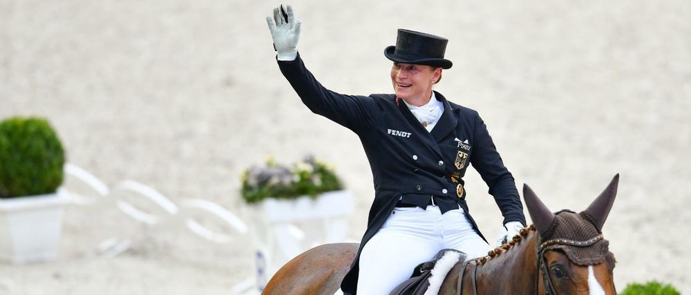 Hoch zu Ross. Die deutsche Dressurreiterin Isabell Werth auf dem Pferd Bella Rose winkt bald auch im Ländle.