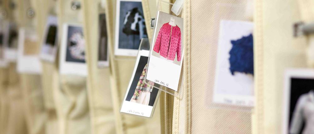 Ein Blick in das große Archiv des Balenciaga-Museums.