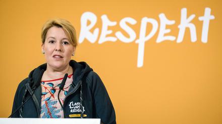 Für Bundesfamilienministerin Franziska Giffey (SPD) ist die Aufwertung sozialer Berufe "die Schlüsselfrage des 21. Jahrhunderts". 