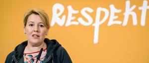 Für Bundesfamilienministerin Franziska Giffey (SPD) ist die Aufwertung sozialer Berufe „die Schlüsselfrage des 21. Jahrhunderts“.