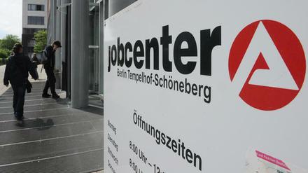 Arbeitslose sollen nach den Plänen von Grünen-Chef Habeck künftig nicht mehr gezwungen werden, Termine im Jobcenter wahrzunehmen.