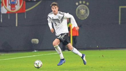 Jung und gut. Der Leverkusener Mittelfeldspieler Kai Havertz ist erst 19 Jahre alt, wird aber von allen Seiten schon für sein hervorragendes Spielverständnis gelobt. 