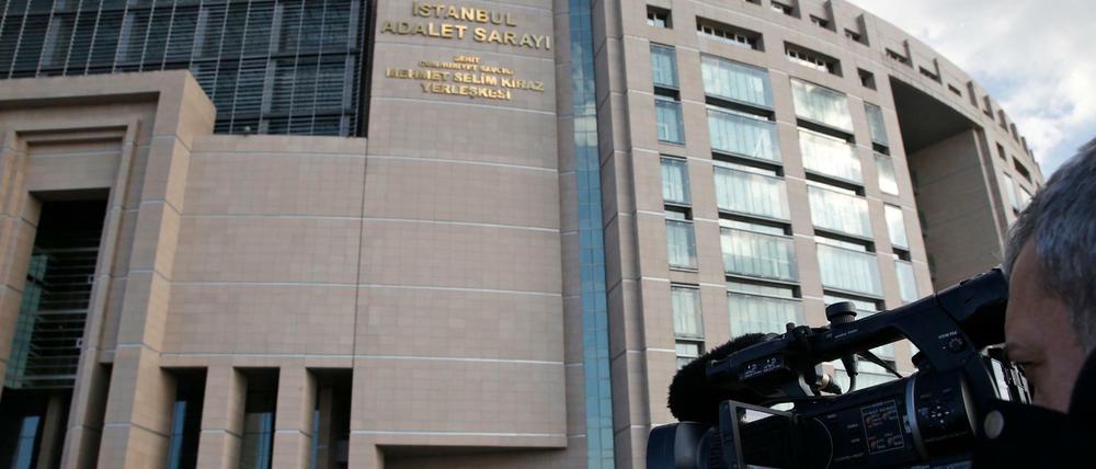 Der Justizpalast Caglayan in Istanbul, in dem ab Dienstag gegen den Sozialarbeiter und Journalist Adil Demirci verhandelt wird.