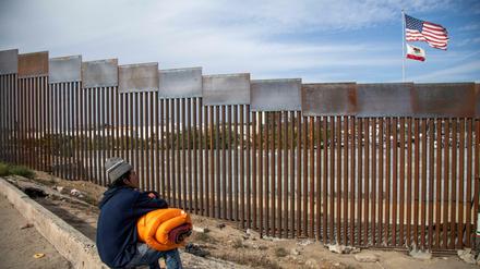 So wie Anibal aus Honduras hoffen Tausende Migranten auf Asyl in den USA.