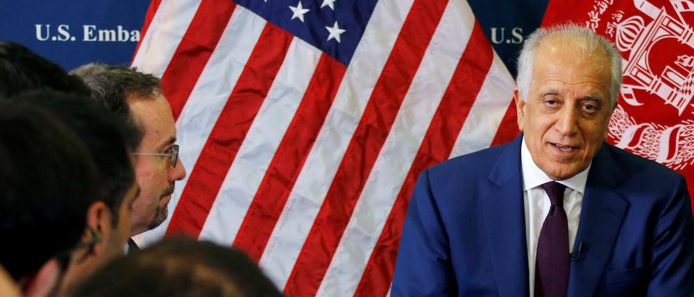 Gespräche mit den Taliban? Der US-Sondergesandte für Afghanistan, Zalmay Khalilzad, am Sonntag in Kabul.
