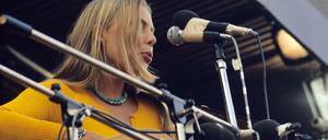 Trat nicht in Woodstock auf, schrieb aber den berühmtesten aller Woodstock-Songs: Joni Mitchell. 