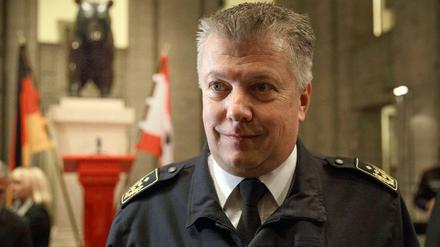 Karsten Homrighausen, Berlins Landesbranddirektor, steht vor seiner Amtseinführung in der Berliner Senatsverwaltung für Inneres.