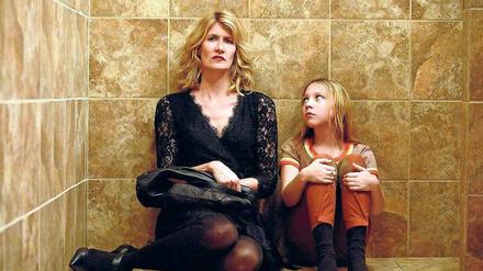 Das Kind, das ich war. Jennifer (Laura Dern) und Jenny (Isabelle Nélisse) im Missbrauchsdrama „The Tale“. 
