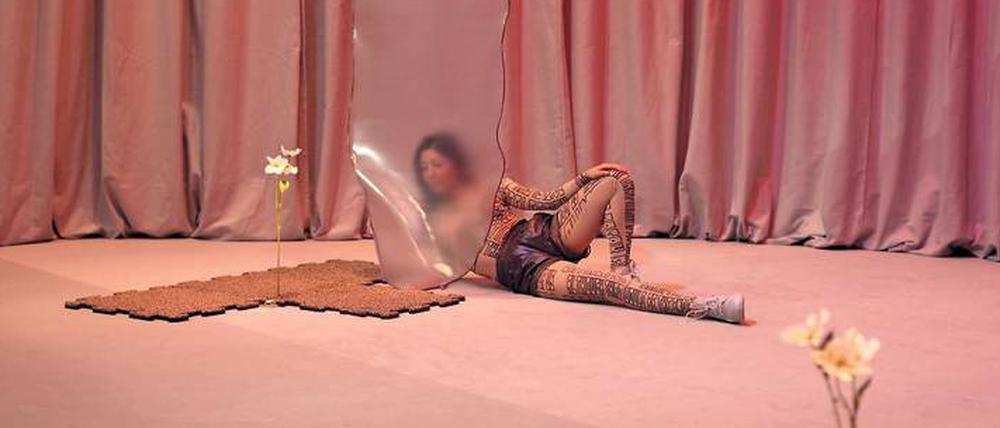 Zerfließende Konturen. Harumi Terayama, eine der beiden Tänzerinnen in "Stellar Fauna".