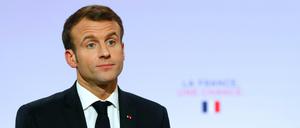 Der französische Präsident Emmanuel Macron will in der Kolonialzeit geraubte Kunstschätze zurückgeben. Foto: AFP