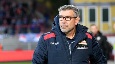 Urs Fischer, 52, ist seit dieser Saison Trainer des 1. FC Union Berlin. Zuvor gewann er mit dem FC Basel das Double in der Schweiz und arbeitete viele Jahre als Spieler und Trainer beim FC Zürich.