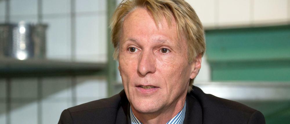 Hubertus Knabe wurde als Leiter der Stasiopfer-Gedenkstätte Hohenschönhausen freigestellt.