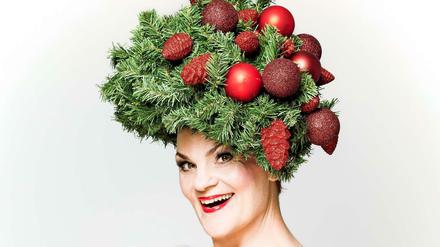 Weihnachtlich geschmückt. Sängerin und Entertainerin Gayle Tufts tritt mit ihrer Show "Very Christmas" im Schiller Theater auf.