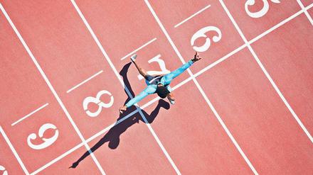 Gas geben auf den letzten Metern: Mit gezielten Ausgaben noch in diesem Jahr kann man seine Steuerlast senken. Foto: Getty Images