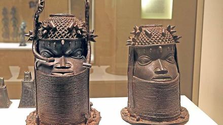 Königliche Häupter. Die aus dem 18. und 19. Jahrhundert stammenden Benin-Bronzen befinden sich noch in Paris. 