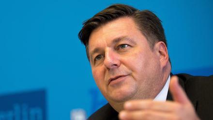 Innensenator Andreas Geisel (SPD) möchte Polizisten, Ämter, Bezirke und Justiz besser vernetzen.