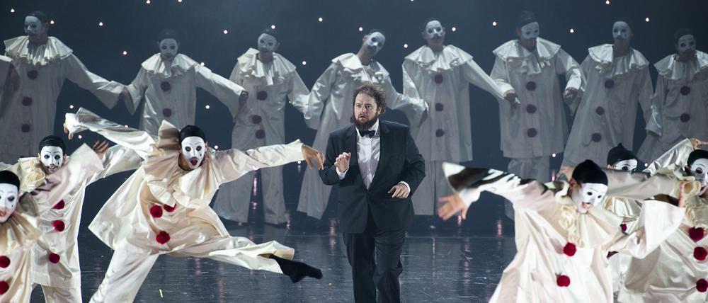 Tenor Allan Clayton (Mitte) in der Titelrolle.