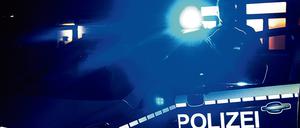 In Sangerhausen (Sachsen-Anhalt) sollen zwei pensionierte Polizisten eine Deutsche und einen Gambier rassistisch beleidigt haben.