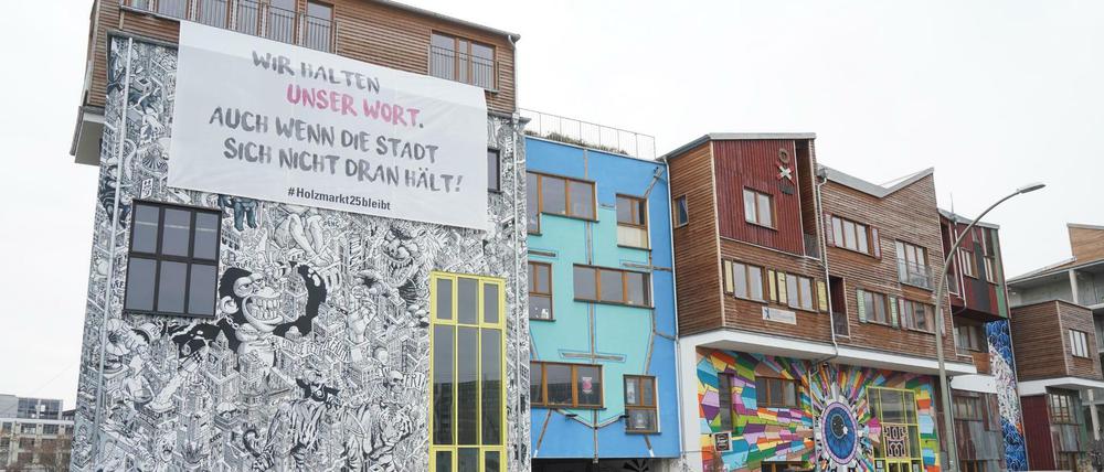 Der Holzmarkt sieht sich in seiner Existenz bedroht. 